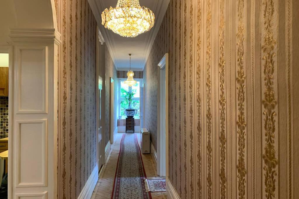 Luxurious Apartment In Historic Mansion - Sleeps 7 Ladock Ngoại thất bức ảnh